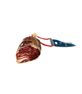 Lomito of Iberian acorn-fed prey with paprika