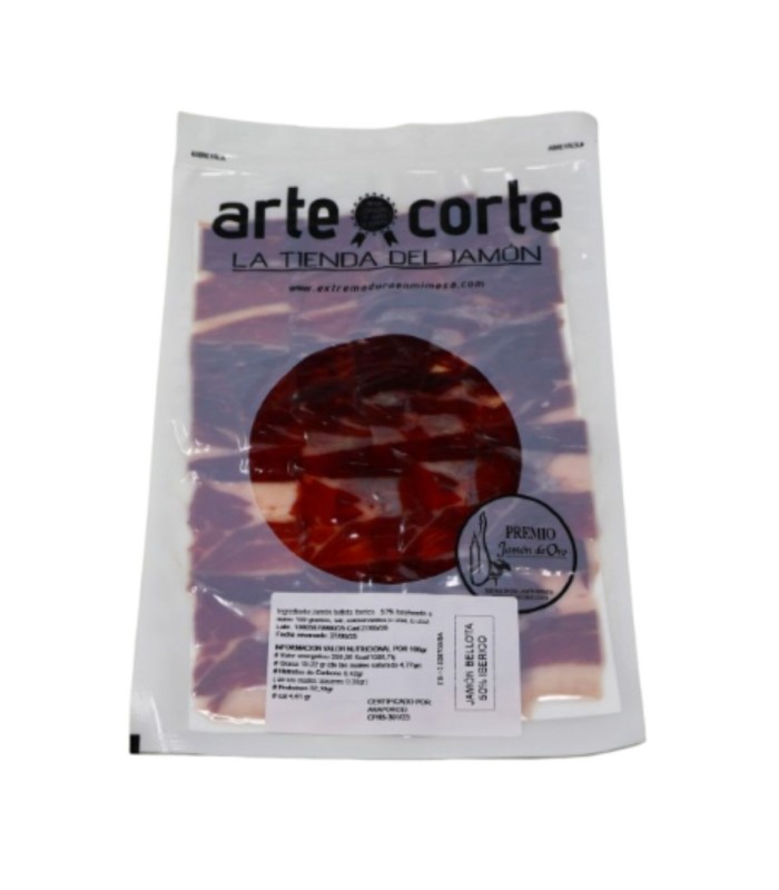 Jamón de Bellota 50% Ibérico feliat cu un cuțit